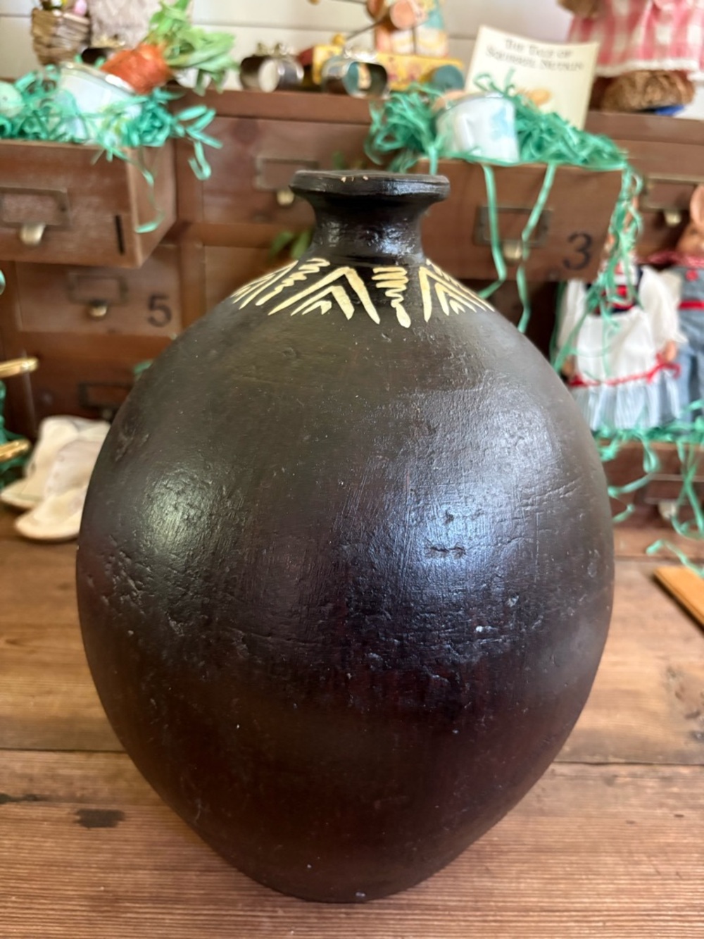 Mexican Pottery Handmade Dark Brown Ceramic Pottery Vase with Cream Accents